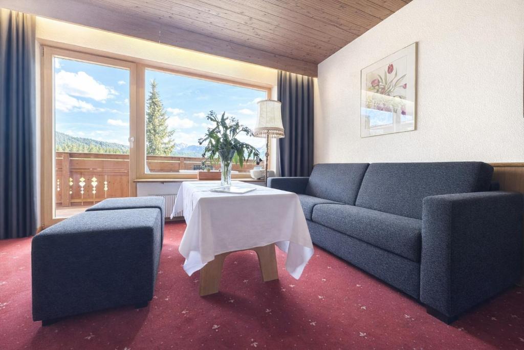 Ski-to-door Chalet Cristall - Einzimmerwohnung Mit Balkon Und Bergblick