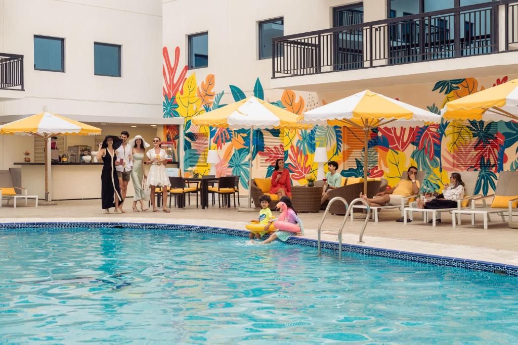 تصویر اتاق‌های Golden Sands Suites - تصویر ۲