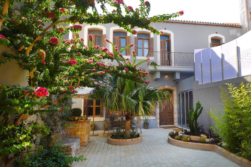 Triada Manor House