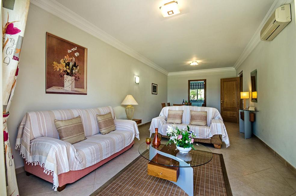 Posezení v ubytování Luz casas- 44 Fairview village Boavista