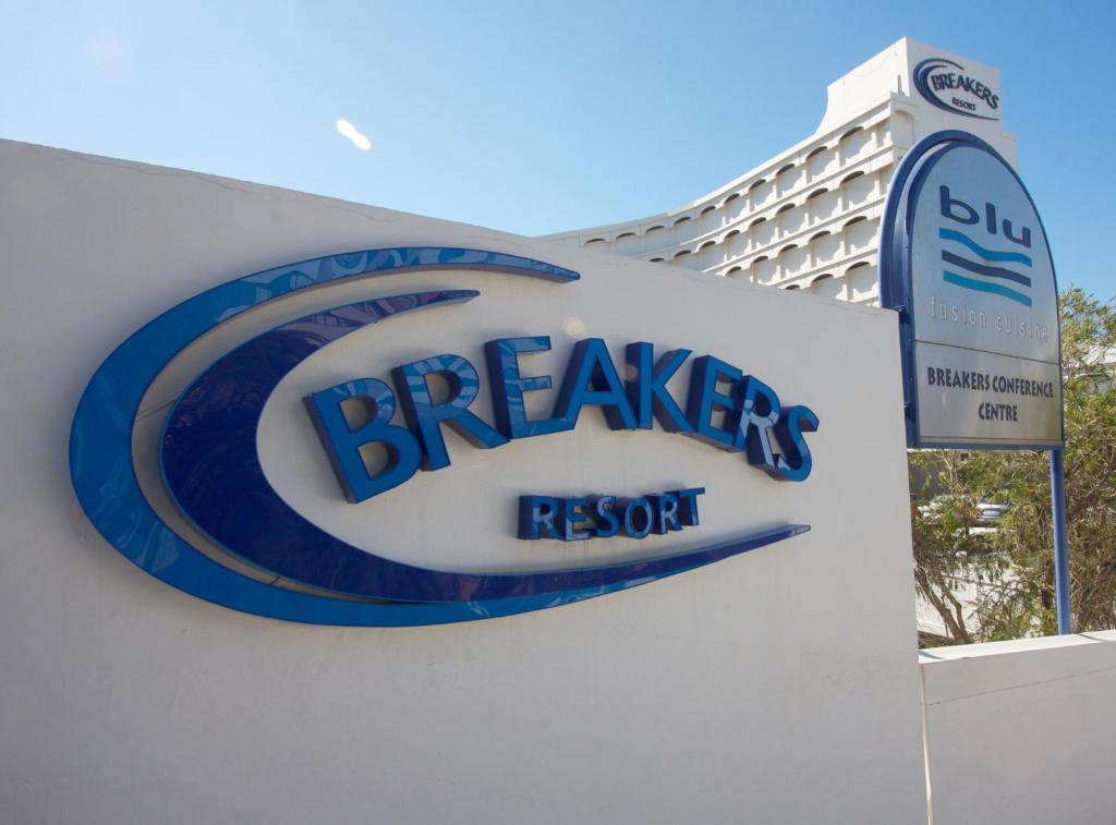 Certificat, premi, rètol o un altre document de First Group Breakers Resort - Official