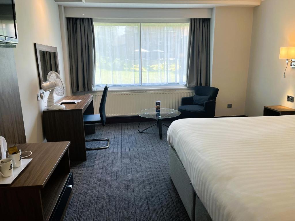 Best Western Plough and Harrow Hotel - 