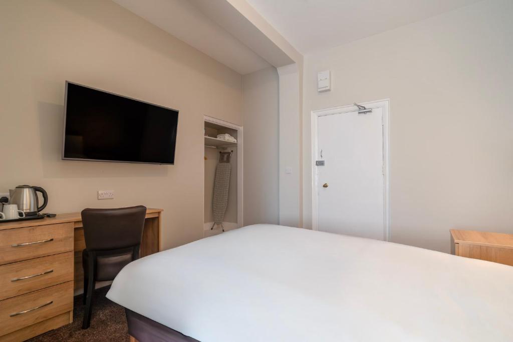 North Stafford Hotel - 