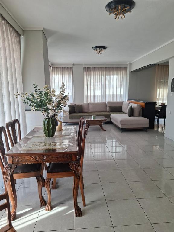 Golden Stay Kalamaria