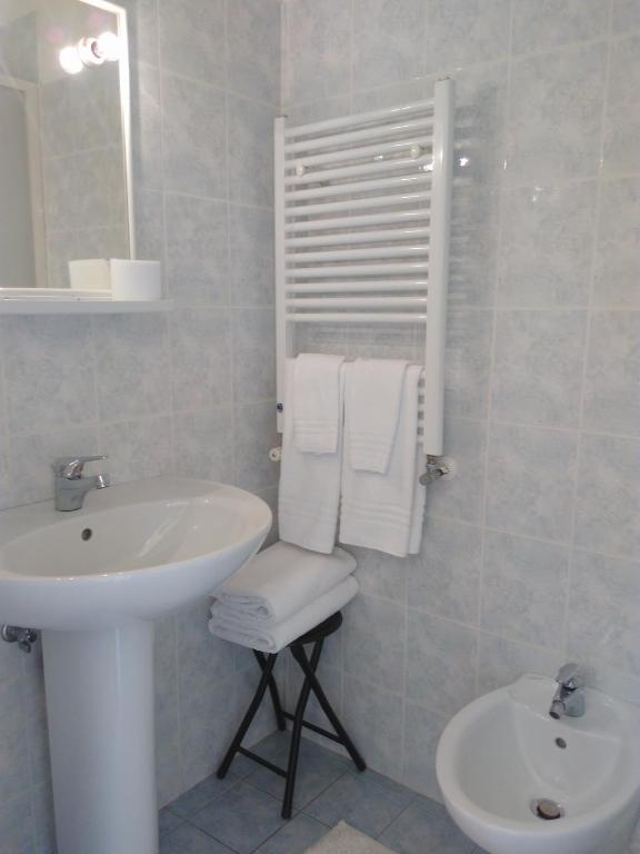 Koupelna v ubytování Albergo Bandoni