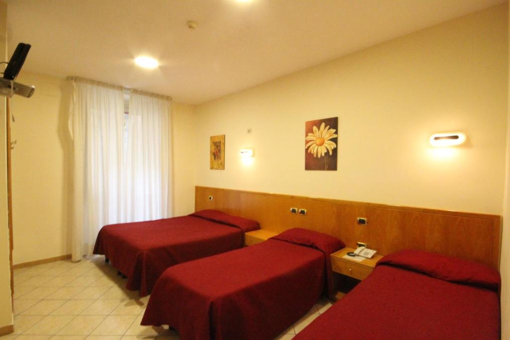 Fotografie z fotogalerie ubytování Hotel Zara Napoli v Neapoli