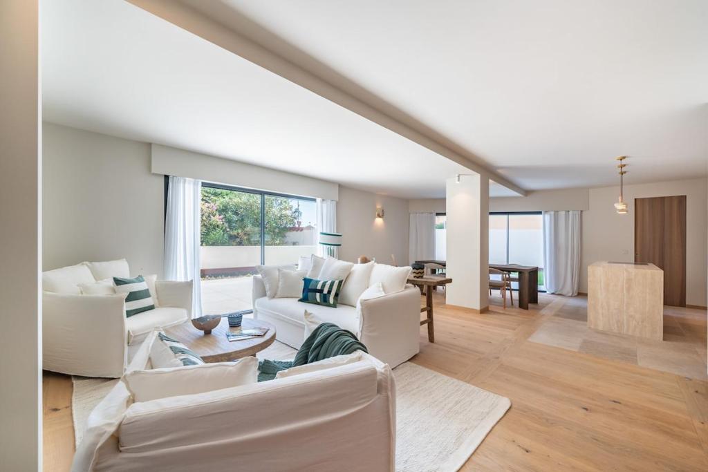 Incredible 3BR - With Garden - Palm Beach