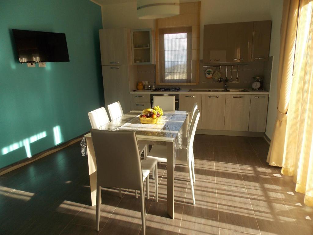 Luna Chiara Residence - Maison De Trois Chambres