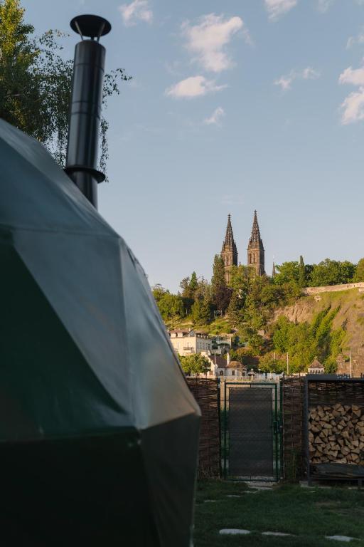 Glamping escape to the stars under prague skyline fr