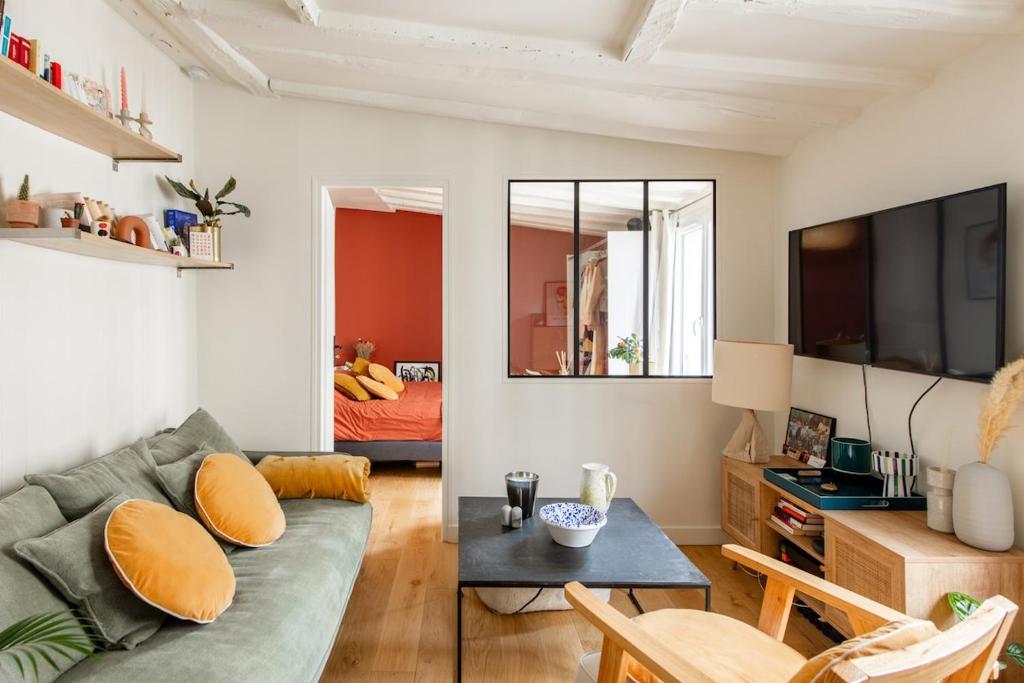 My nice typical central apartment for you - 4th floor no elevator