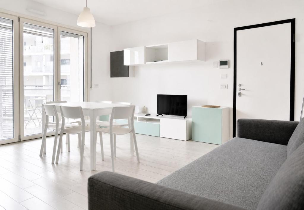 Apartment 3BR with large terrace - 800m from San Leonardo M1
