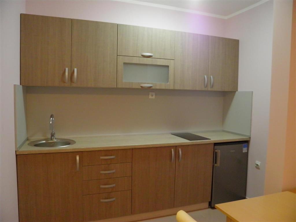Kuchyň nebo kuchyňský kout v ubytování B&B Zmajevo Gnezdo 021