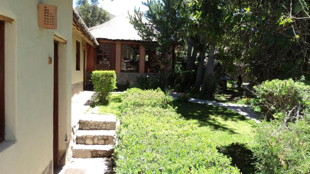 Zahrada ubytování Miskiwasi Bed & Breakfast