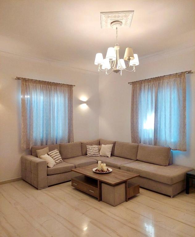 Lila Central Apartment 5 Min Walk to Port and Beach