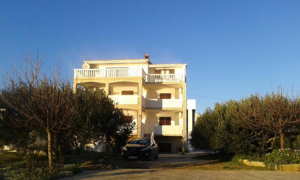 Budova, kde se apartmán nachází