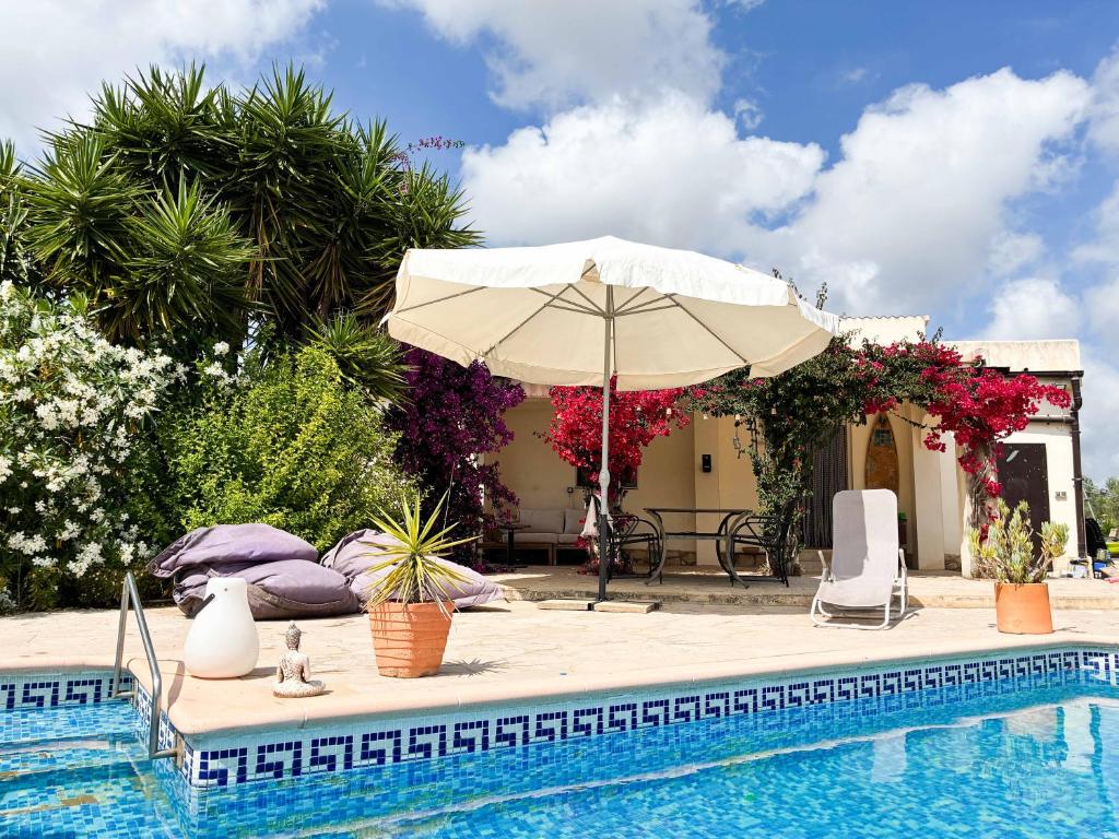 Finca Tivissa - Holiday Home