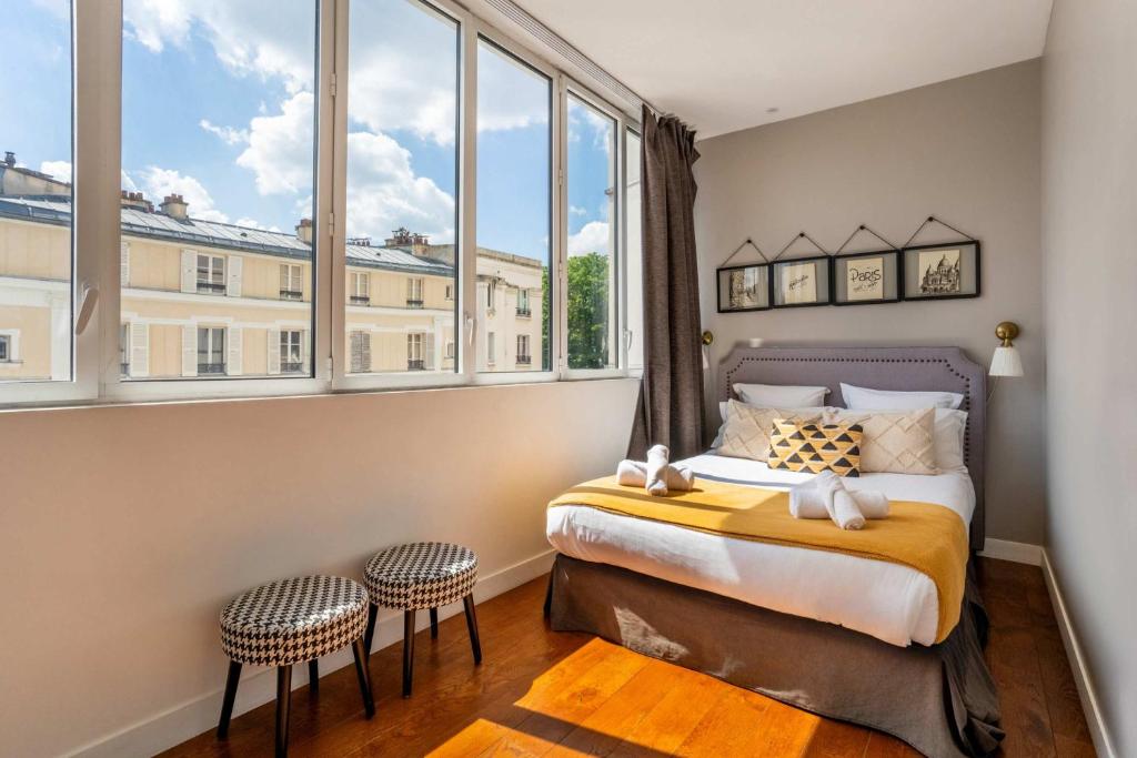 Huge and bright 4BD for 10 guests Sacre-Coeur