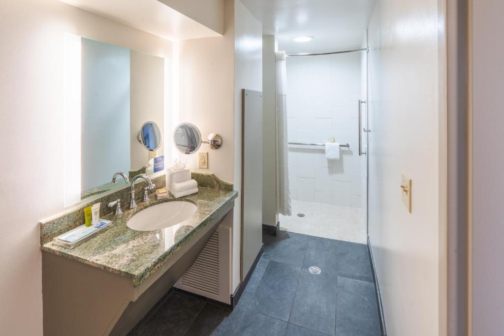 Hilton Memphis - 