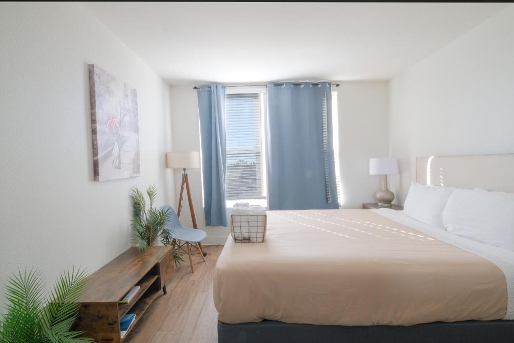 Vacation Apartments in Marina Del Rey photo