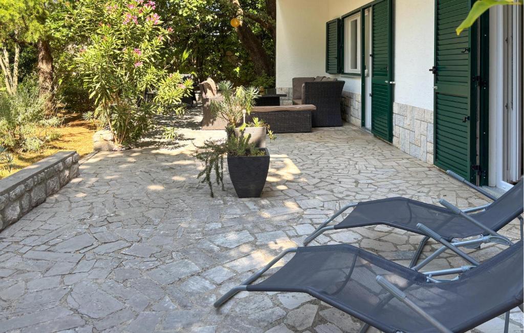Awesome Apartment In Novi Vinodolski With Wifi