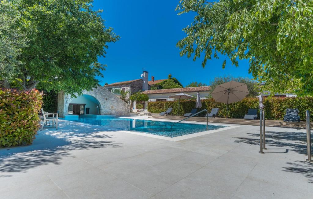 Villa Lv