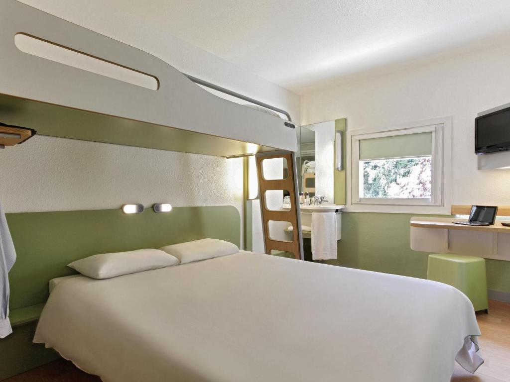IBIS Budget Aix en Provence Est Le Canet - Standard Triple Room