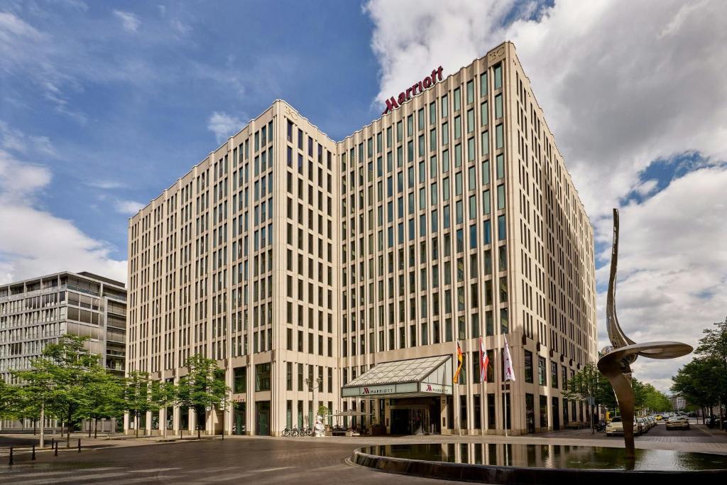Berlin Marriott Hotel photo