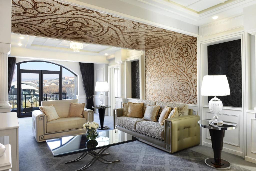 Ambassadori Tbilisi Hotel - Signature Suite (nuevo Edificio)