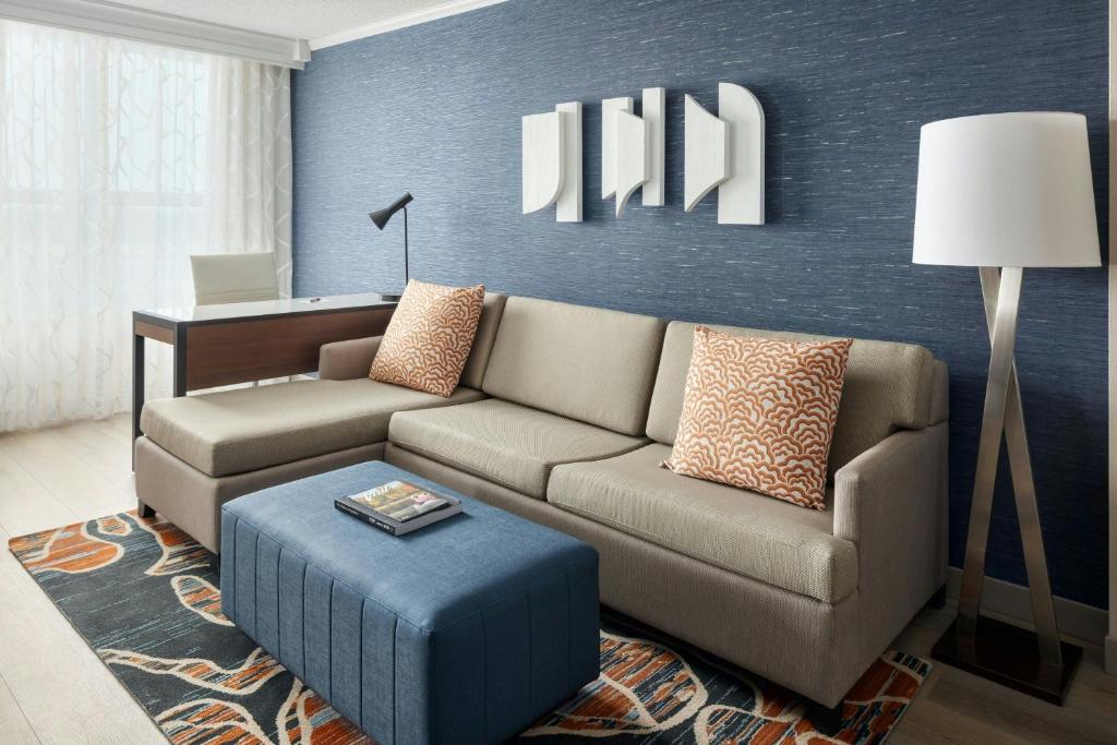 Chicago Marriott Suites Deerfield - Suite With Two Queen Beds