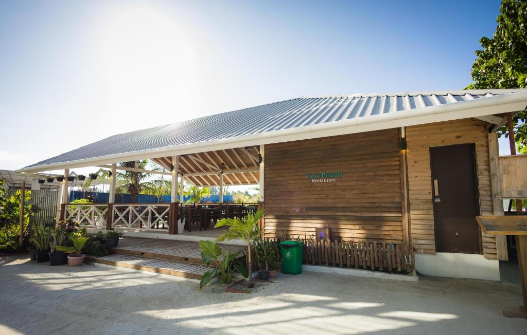 Beach Heaven Guraidhoo by Beach Hotel Maldives - View 17