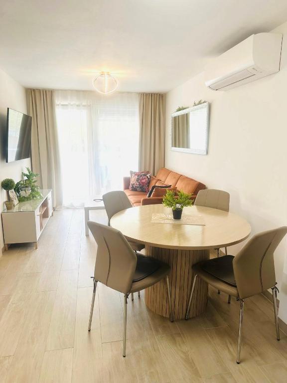 Apartmani MARCO,LUKAS,PATRICK,DAVID,blizu centra i mora sa FREE privatnim parkingom