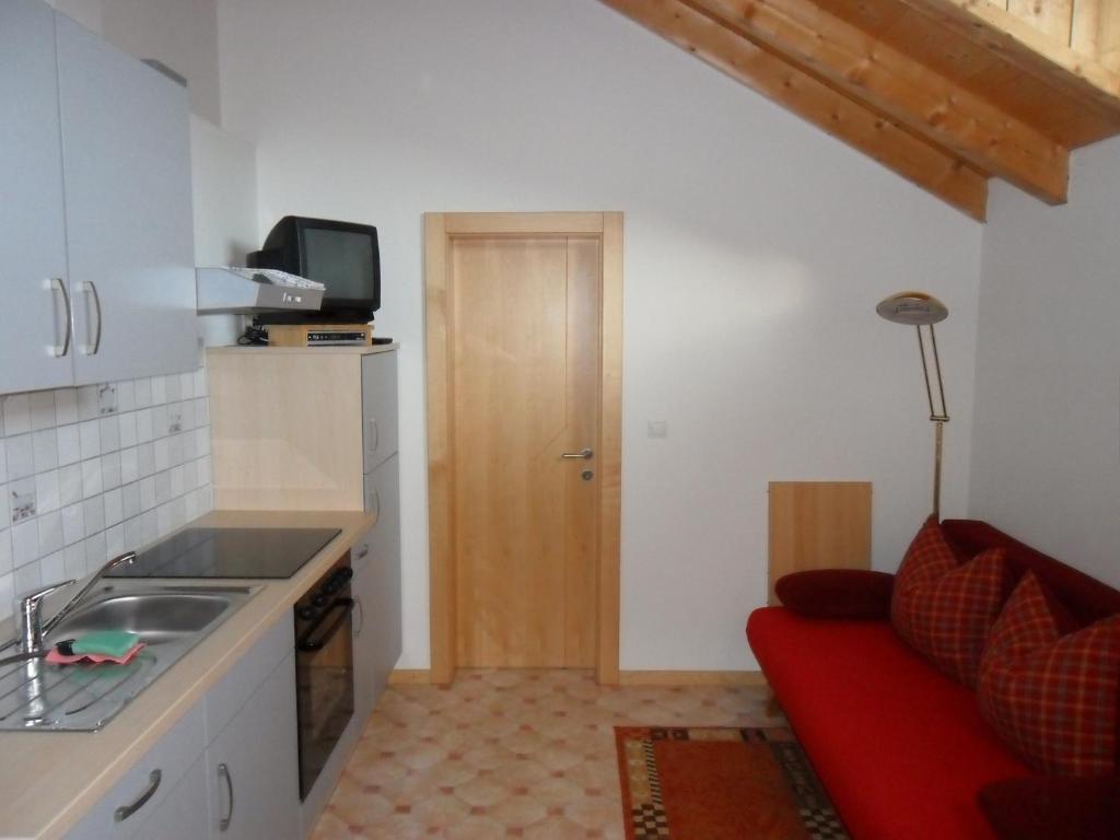 A kitchen or kitchenette at Maurerhof Telves