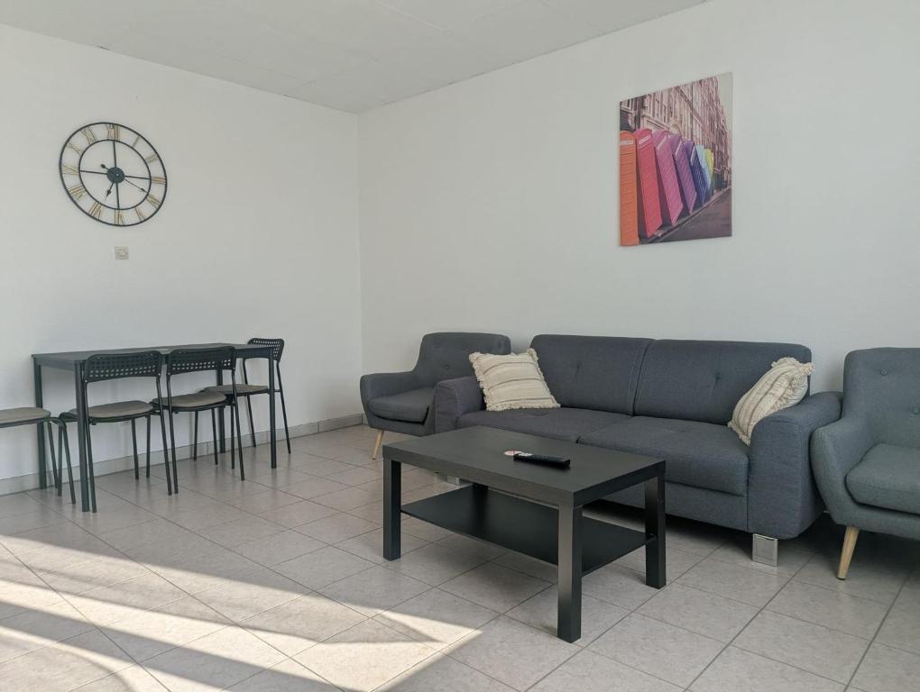 Le Regard - appartement 2 chambres ou studio, salon, cuisine équipée, parking et wifi gratuit – photo 9