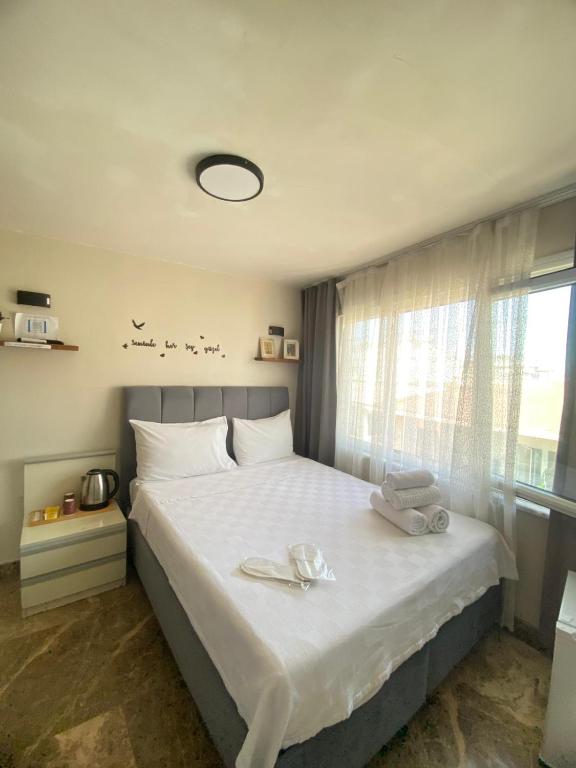Büyükada Çarşı Pansiyon - Habitación Estándar Con Cama Queen