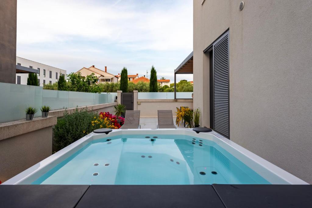 Lunula Residence
