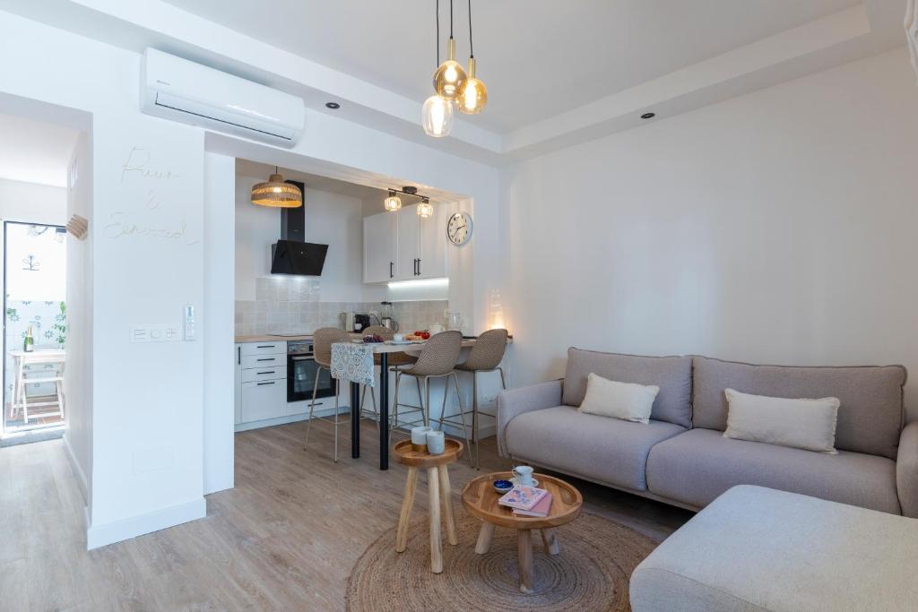 Sil Townhouse Estepona Centre