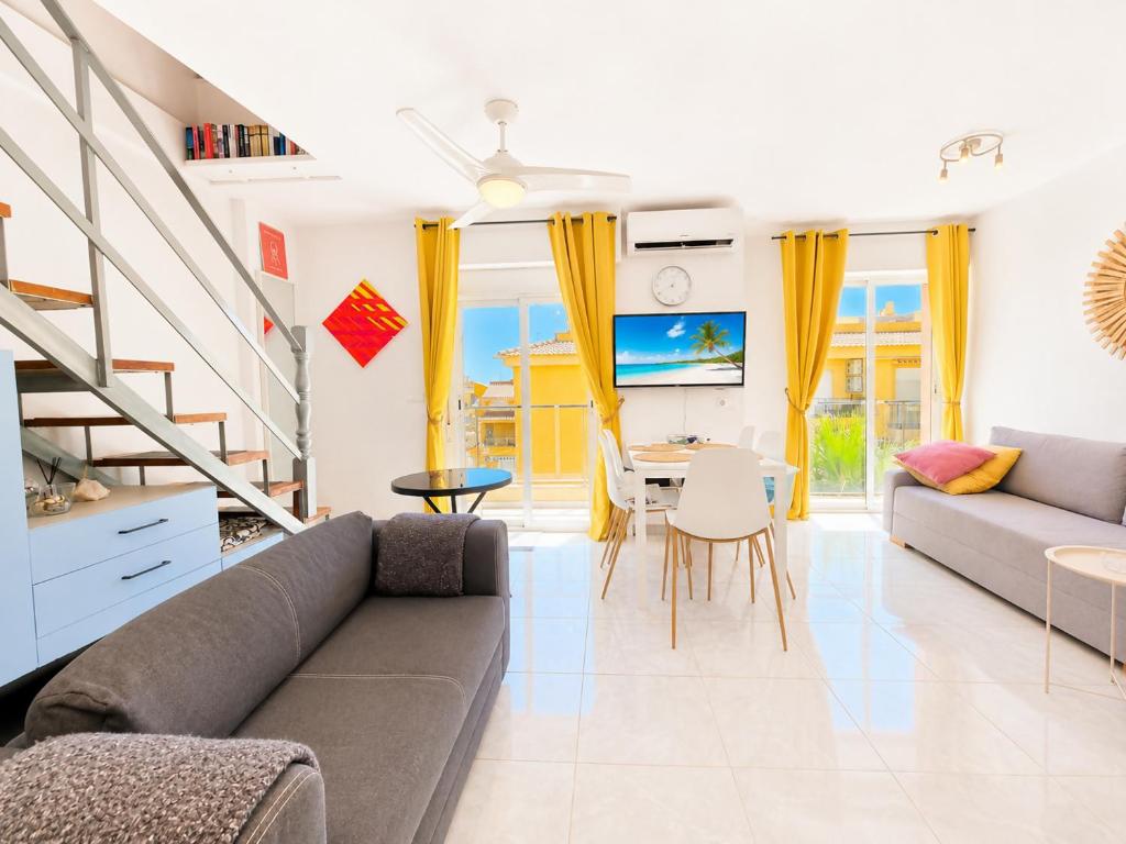 Eliseos Casa Jardín