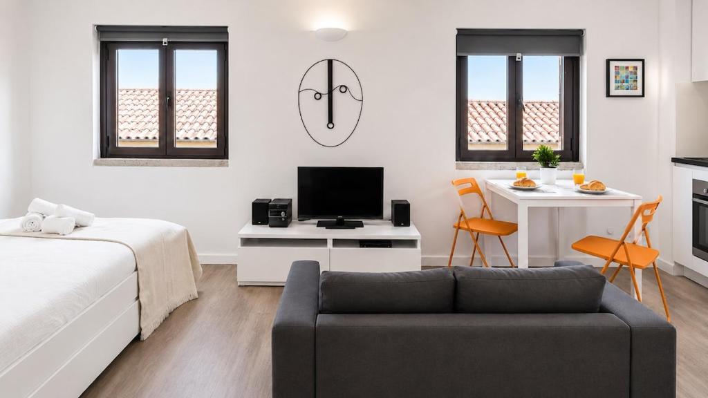 Kardal Studio 2 Bright & Central by Homeful Homes