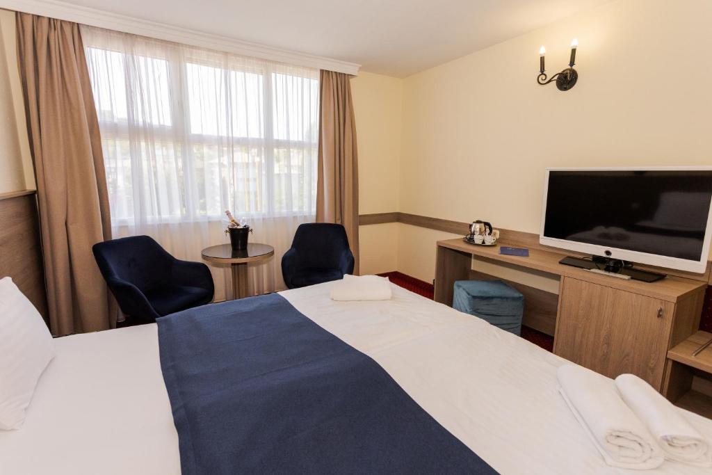 Hotel Mediterran - 