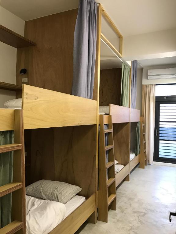 Welcome Hostel - Lit Dans Une Salle De Dortoir Féminine à 6 Lits
