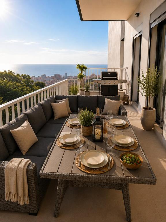 Modern Full Sea View Apartment in Benalmádena