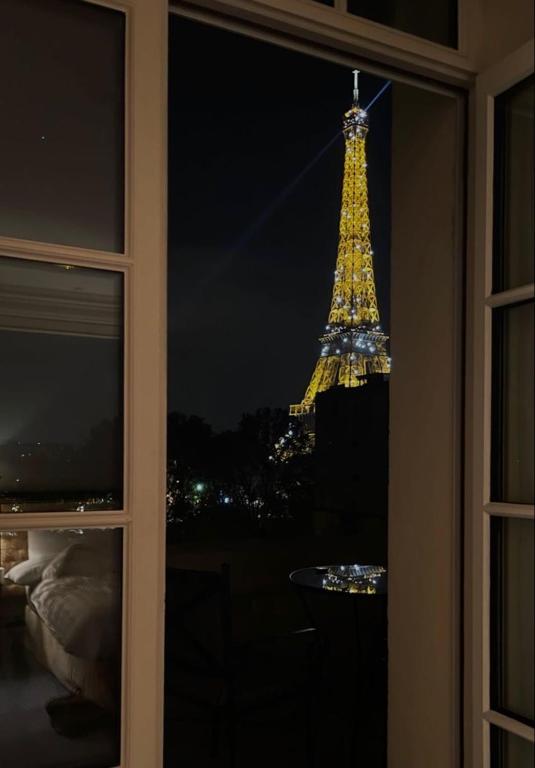 Magnifique appartement avec vue sur la Tour Eiffel
