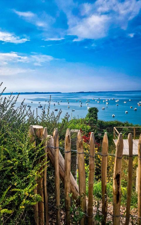 Maison Lazo - Face à la mer - Bord de Plage - 5 chambres - 10 min de PAIMPOL
