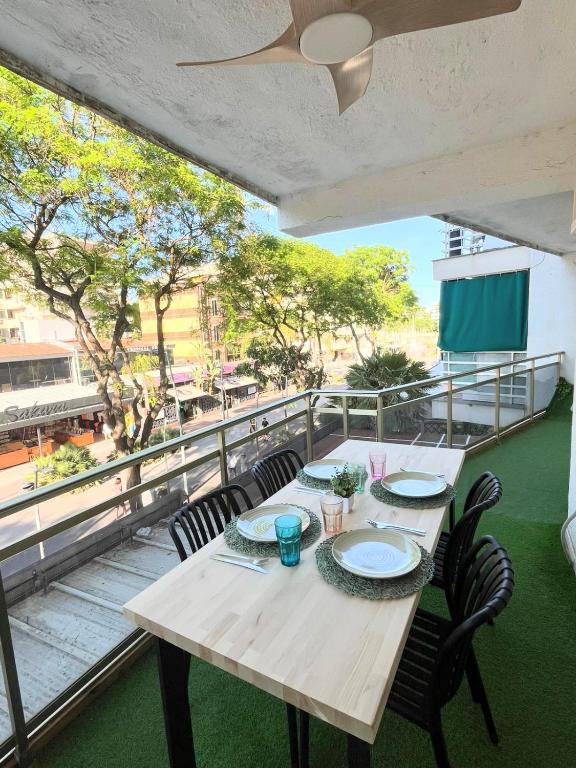 Tropical Suite terraza con Minigolf