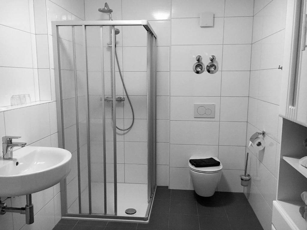 Kempf Apartments - 17