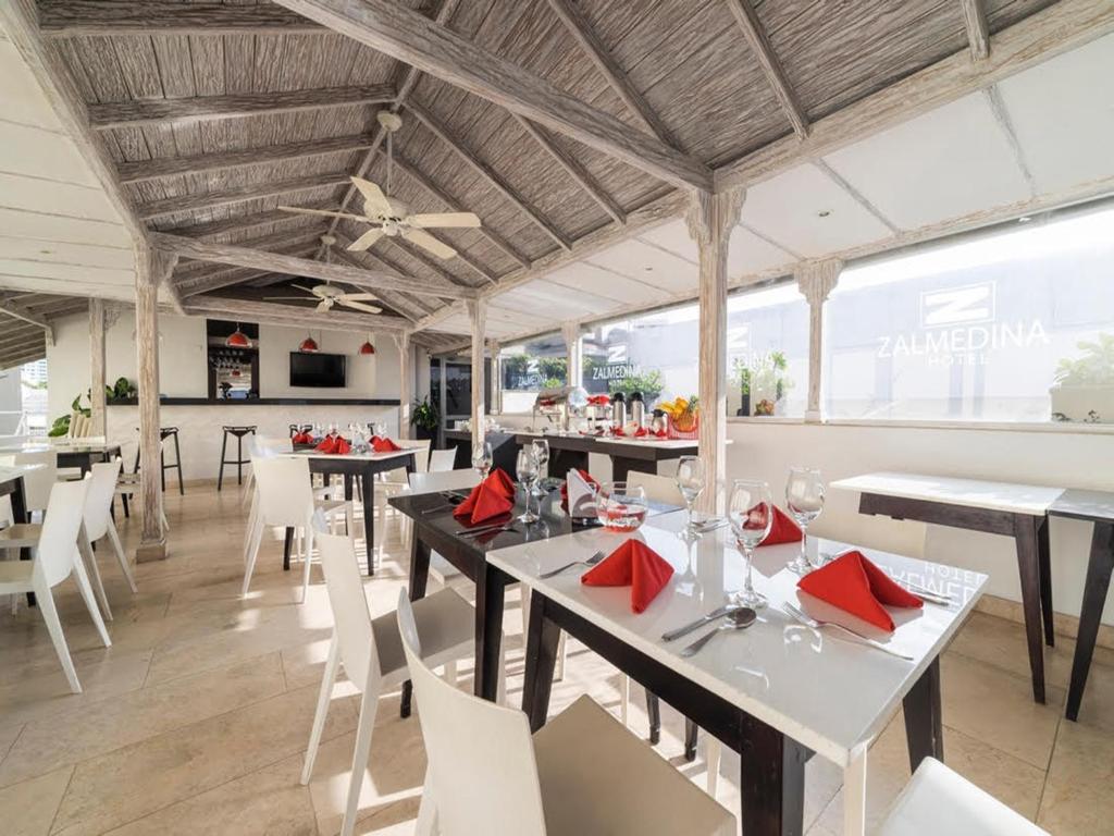 Restaurace v ubytování Zalmedina Hotel