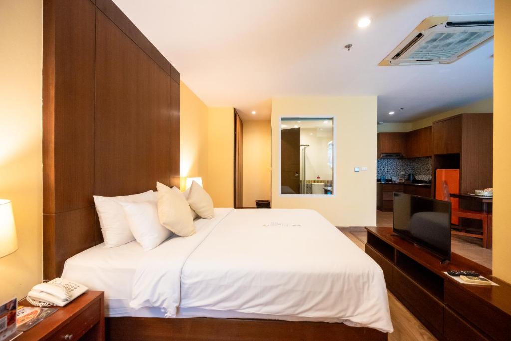 لابی و فضای عمومی Elite Suites Patong - تصویر ۵
