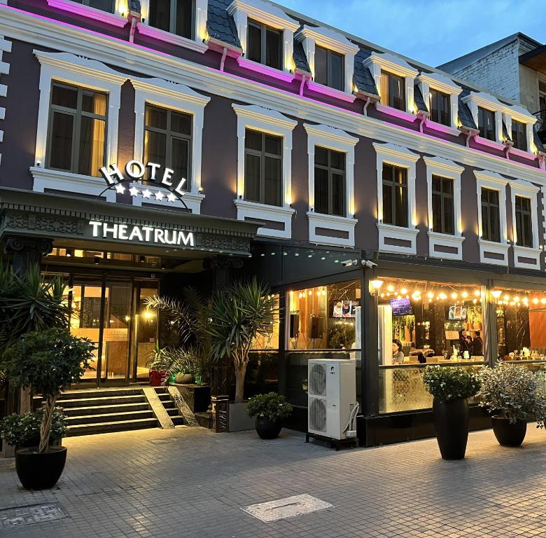 Theatrum Hotel Baku در باکو