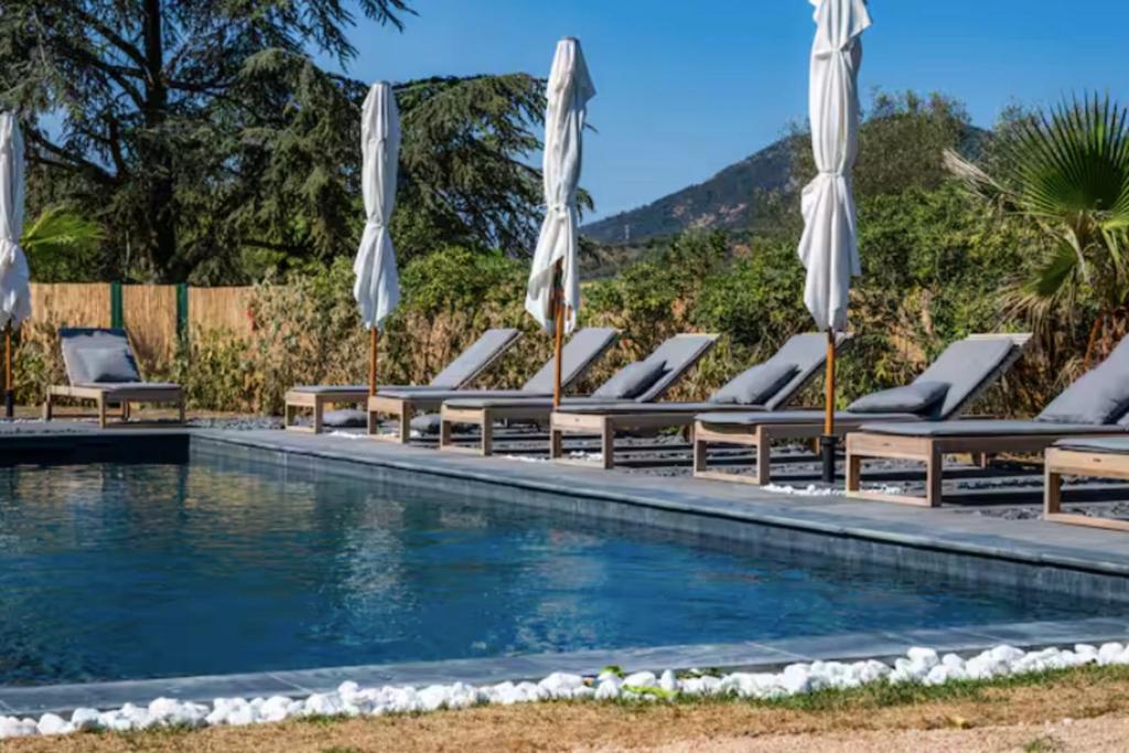 Villa with pool & large garden Ste-Maxime