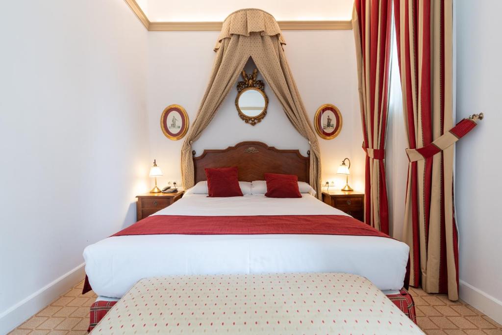 Gran Hotel Pelayo - Single Room